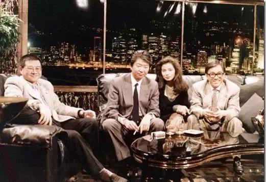 香港人很喜欢喝酒吗,周润发来一瓶82年的拉菲