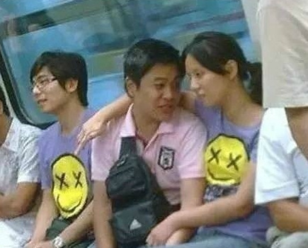 教你一招不怕撞衫,学会这个小技巧避免尴尬