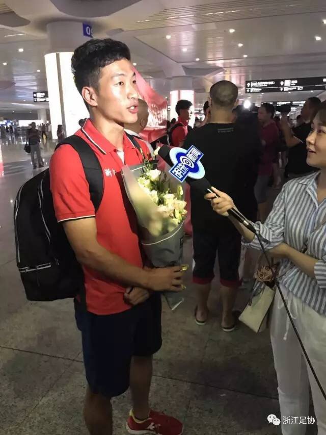 冠军之师夺冠回到母校,杭州实力最强的业余足球队