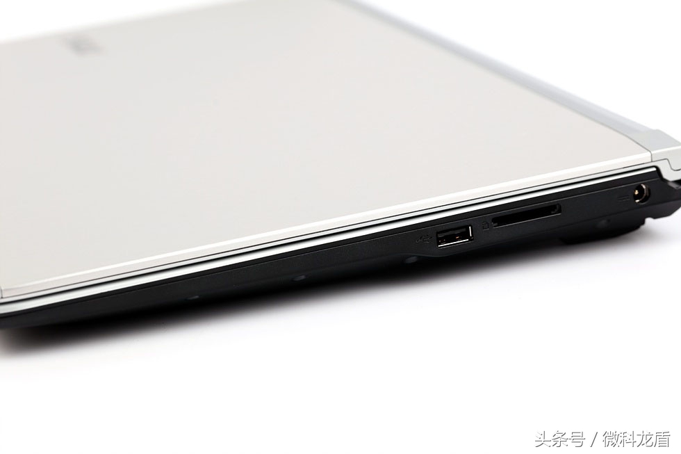 商务设计游戏两不务MSI银色战舰PE627RD-1251CN评测