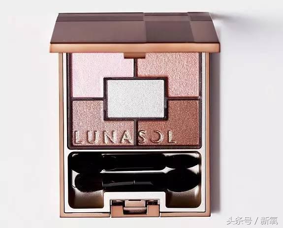 赵丽颖一个月化妆品多少钱,赵丽颖挣几块钱铜板