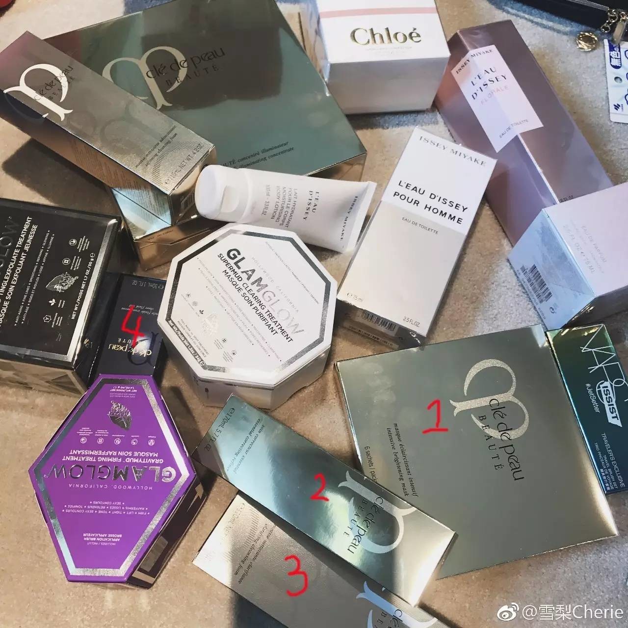 网红真的赚几个亿,网红赚那么多钱要交税吗