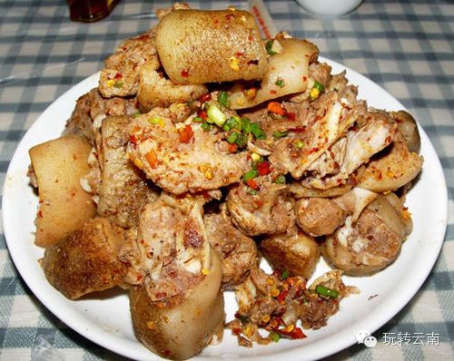 云南旅游全攻略自由行美食,别再问攻略