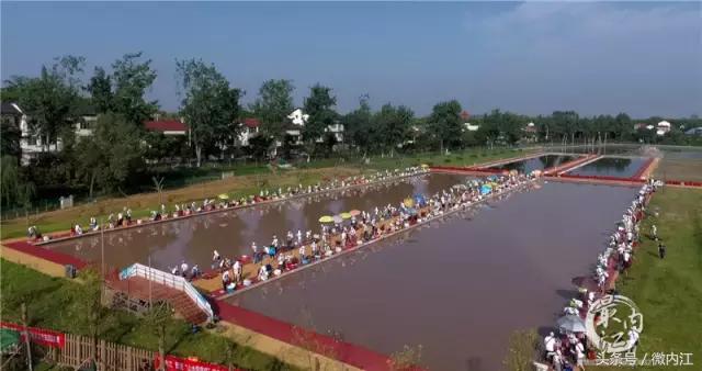 人间七月天旅游正当时,人间七月天的下一句