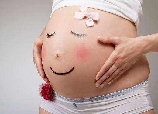 怀孕八个多月我被奉告孩子发育畸形忍痛引产，看到孩子心如刀割！