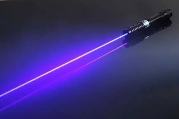 继牙签弩之后，又有危险玩具惊现成都，三四年级娃儿最爱买！