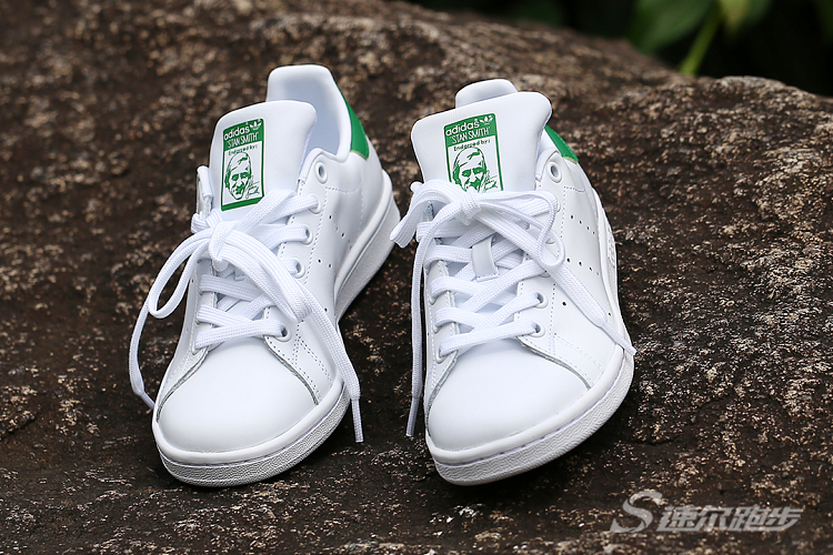 阿迪达斯stansmith辨别真假,阿迪达斯smith怎么辨别正品