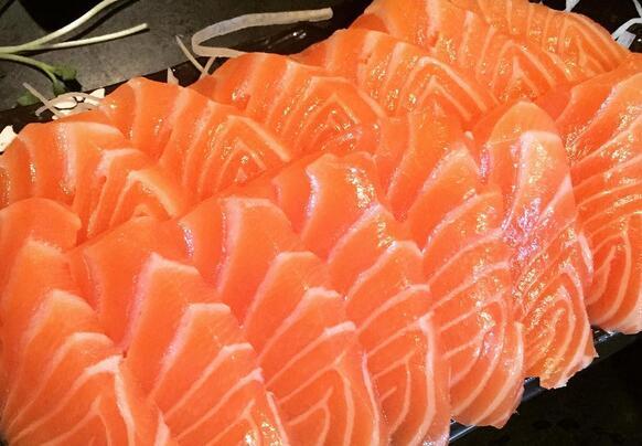 狗粮开袋多少天过期,狗粮开封保质期是多久