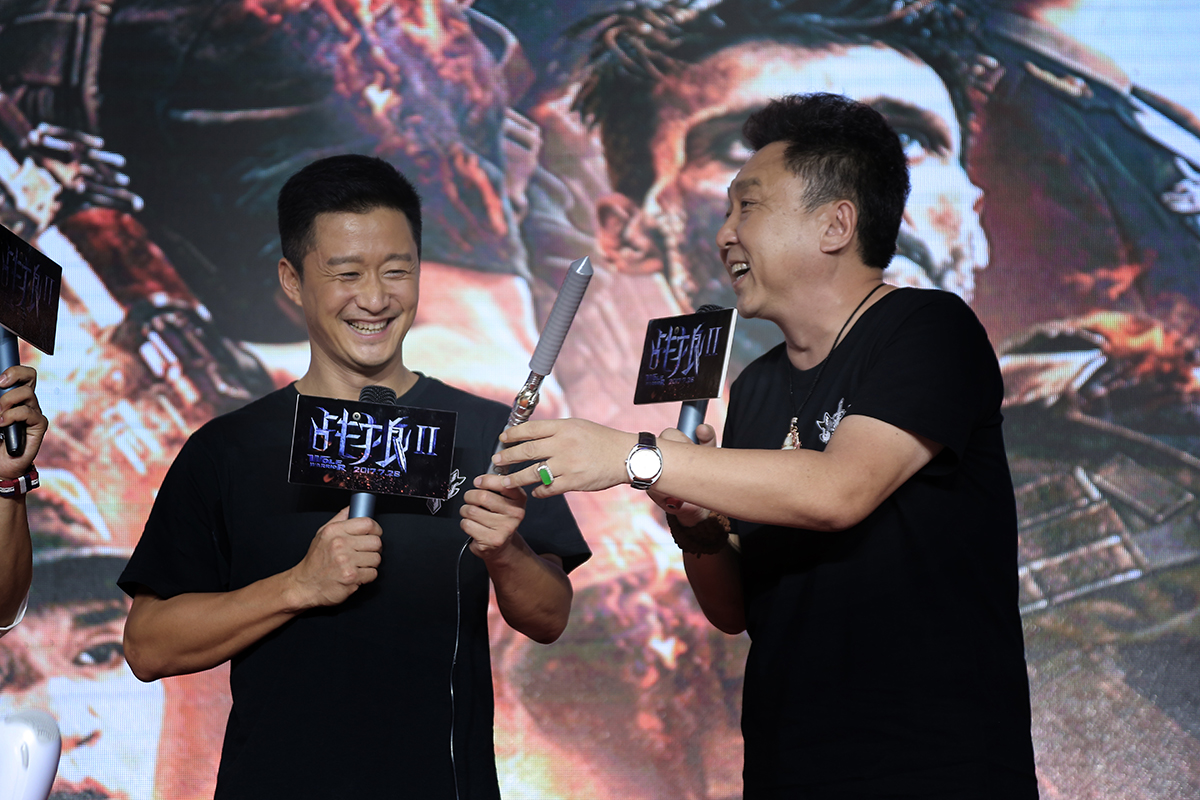 战狼2吴京和包工头打架,吴京战狼2怼人视频