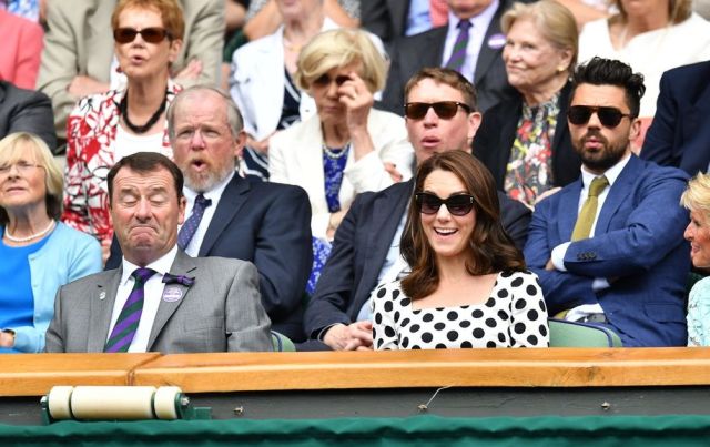 关于温网励志的故事简短,费德勒温网经典比赛