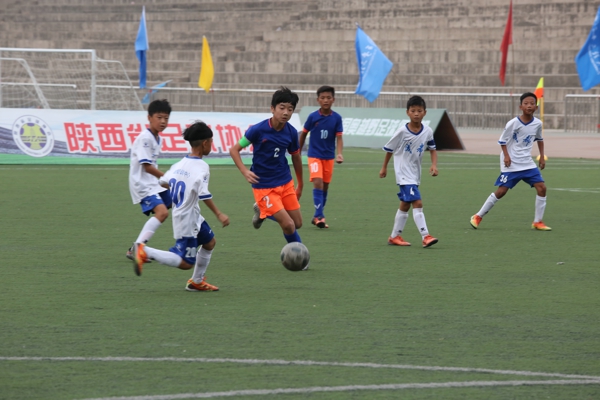 2017青少年冠军杯7月15日赛况报道：传控打法主导德比大战，总决赛名额水落石出