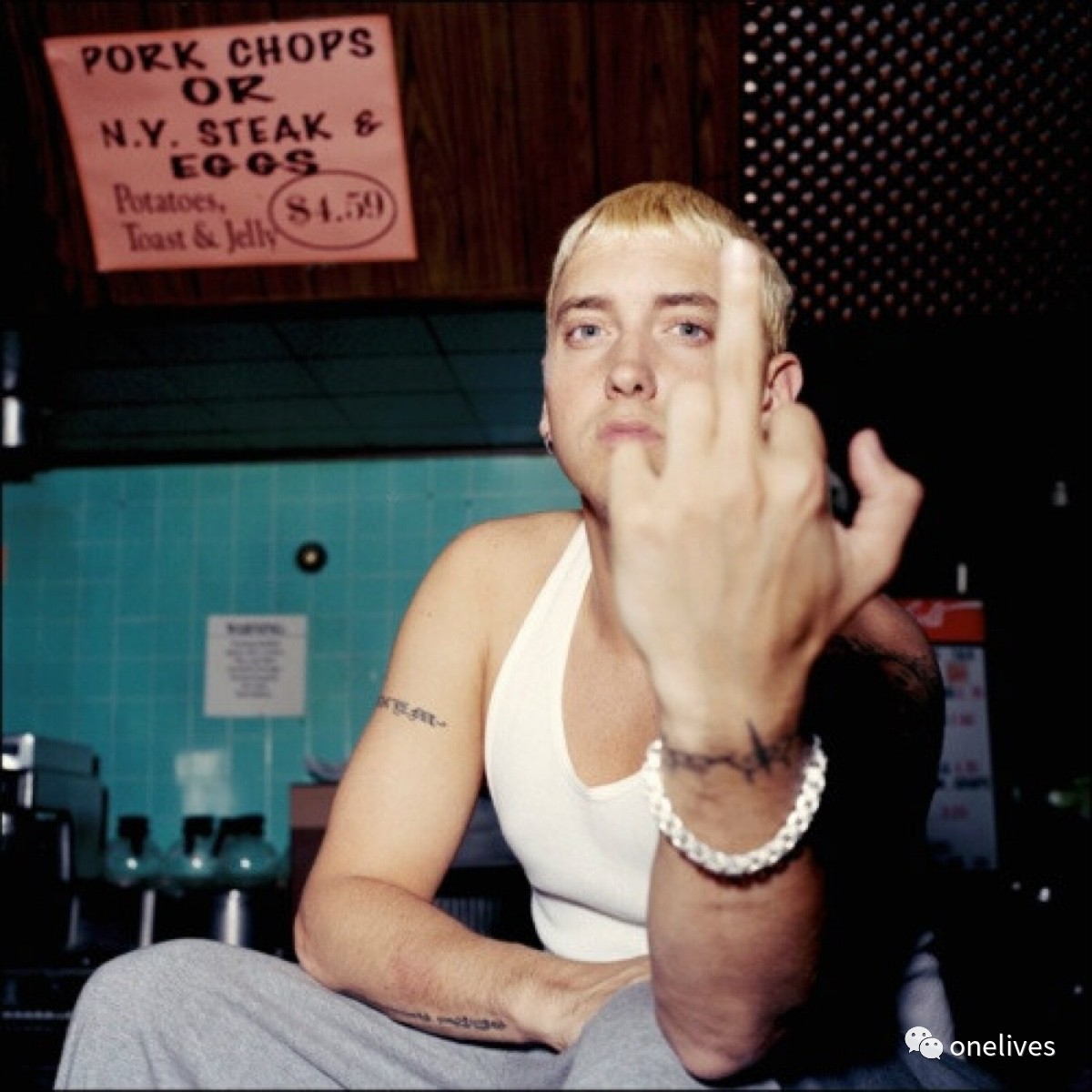 青春期未婚先孕，成为单亲父亲，怒怼整个世界，为女儿杀出一条天路