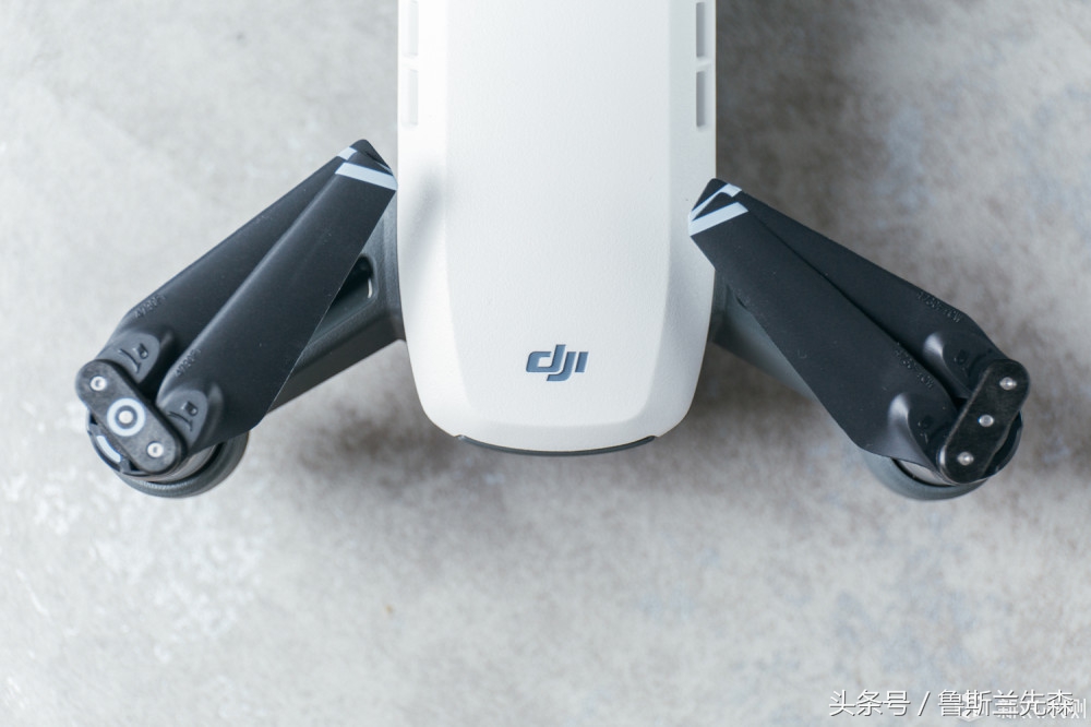 大疆精灵航拍机,大疆晓对比大疆精灵3