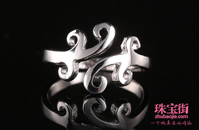 楚乔传龙纹是怎么回事,楚乔传宇文玥银铃铛摔碎