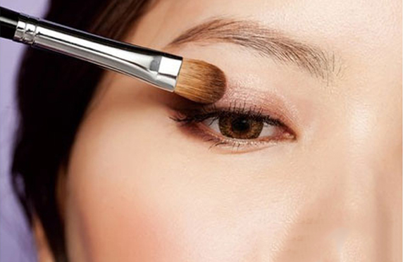 如何快速又有效的变成大眼睛,如何养成纯天然大眼睛