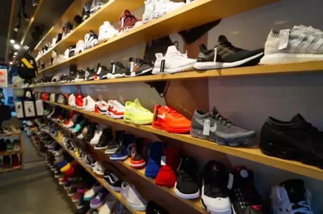 逛完这10家原宿球鞋店后，爆款冷门你想要的这里都有！