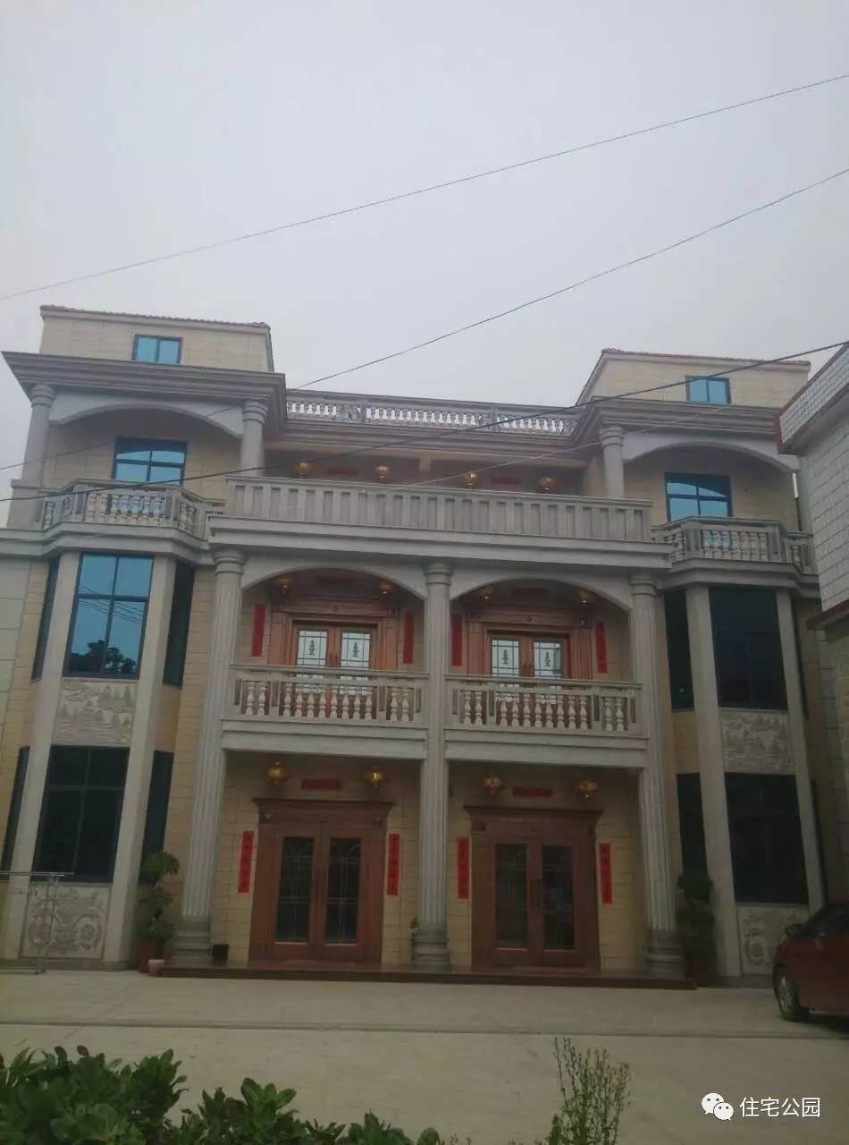 双拼三层农村别墅图片大全,农村双拼可以分开的别墅