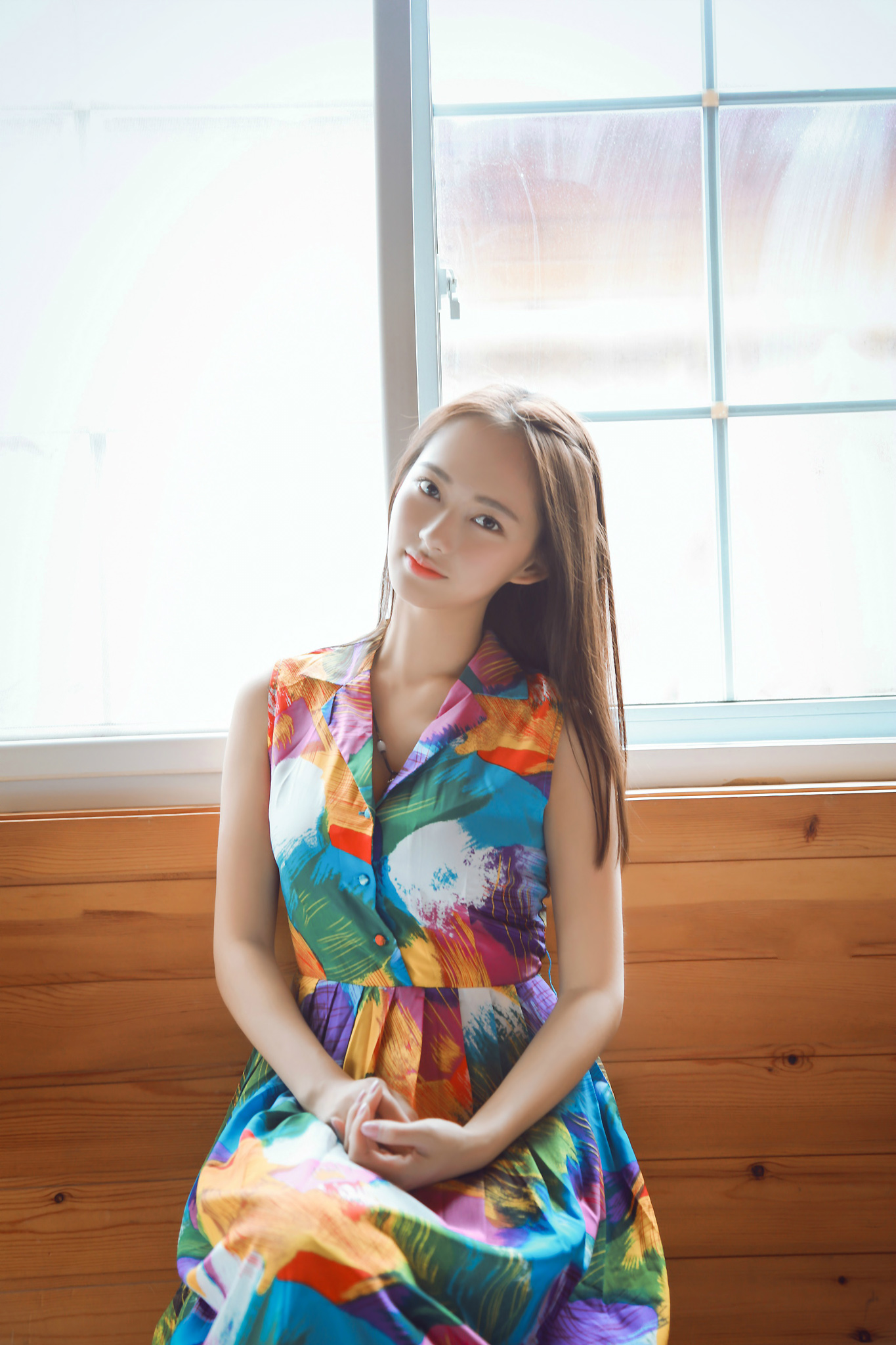 围屋里的小姑娘,木屋里的小姑娘