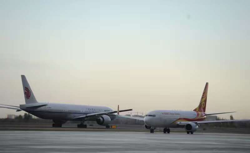 乌鲁木齐机场迎来最大宽体客机波音777—300ER飞乌市—北京航线