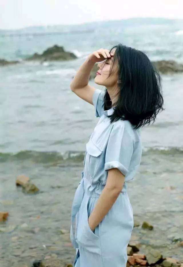 连体裤怎么上厕所才正确,穿连体裤怎么快速上厕所