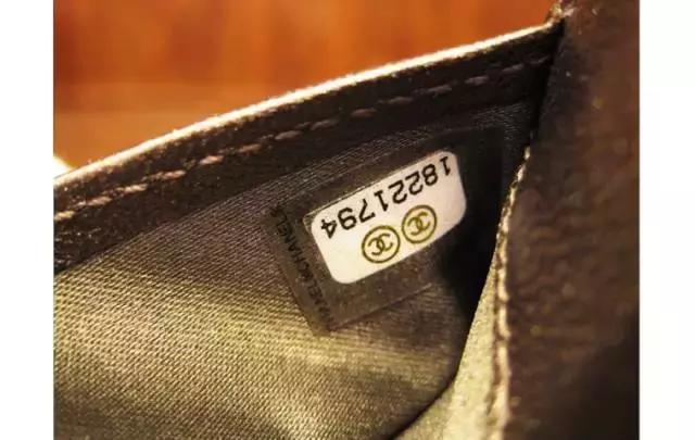 magicking包包怎么辨别真伪,蔻驰京东自营店的包包怎么查真伪