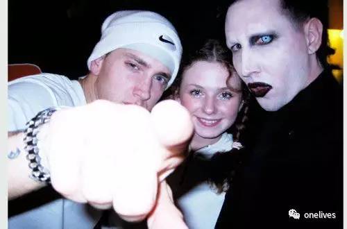 青春期未婚先孕，成为单亲父亲，怒怼整个世界，为女儿杀出一条天路