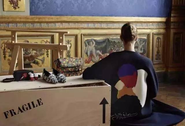 在官网上买的lv包包是正品吗,可以在lv官网直接买么