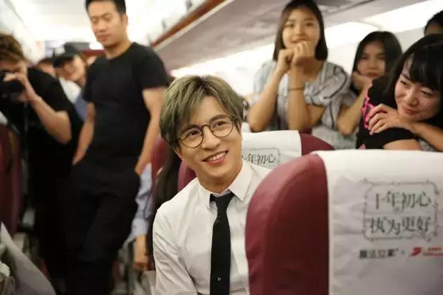 首都航空:三万英尺音乐梦,谦谦来了