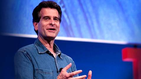 乔布斯给他4亿，竟被他拒绝，转身搞出400项专利，拯救10亿人