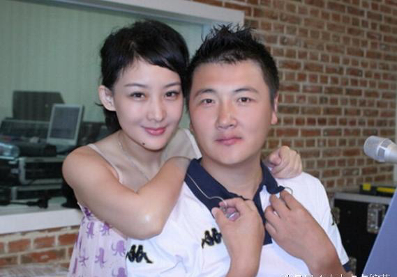 买红妹与孙楠相识1天被求婚,离婚差点自杀,46岁复出近照曝光