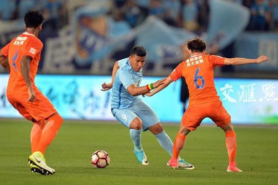 马加特给鲁能带来什么,鲁能球迷怒怼裁判不公正