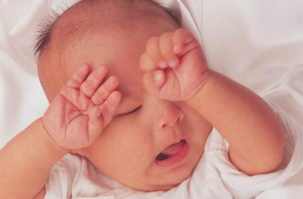 宝宝身上有螨虫包应该擦什么药,小孩身上有螨虫痒比较严重怎么治