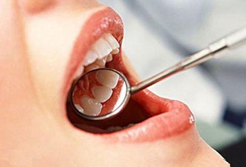 中老年人蛀牙太多怎么办,成年人龋齿有必要治吗