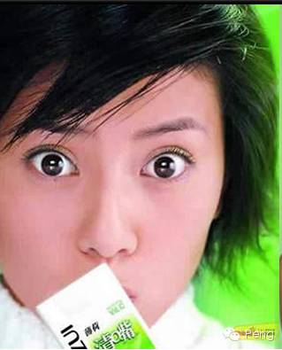 高圆圆被杂志小编黑了!看了照片我的嫉妒心好多了。。