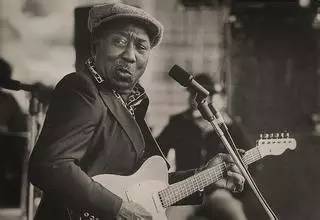 白人成天折腾的时候，黑人兄弟都在干些什么？