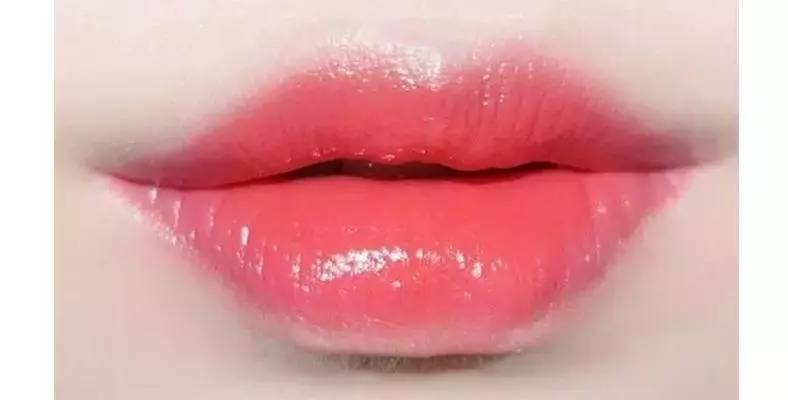 收藏大牌口红图片,大牌唇膏推荐必买色号