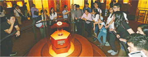 太阳神鸟、神兽石犀、二十四伎乐五一成都端出镇馆之宝迎客