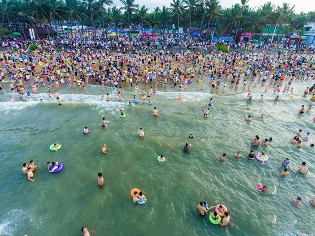 免费海边沙滩推荐,中山周边一日游沙滩