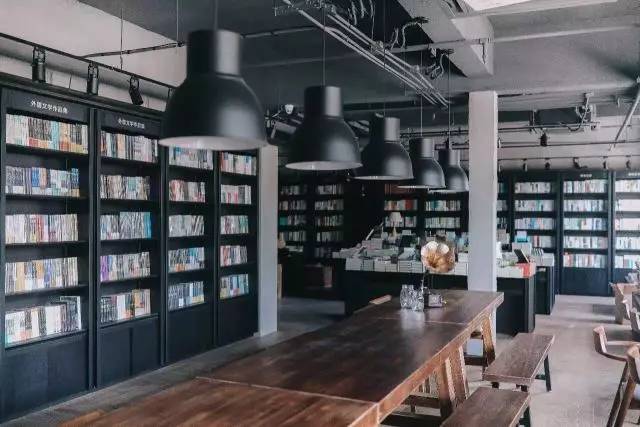 还在羡慕台湾诚品？咱西安也有24小时不打烊书店啦！