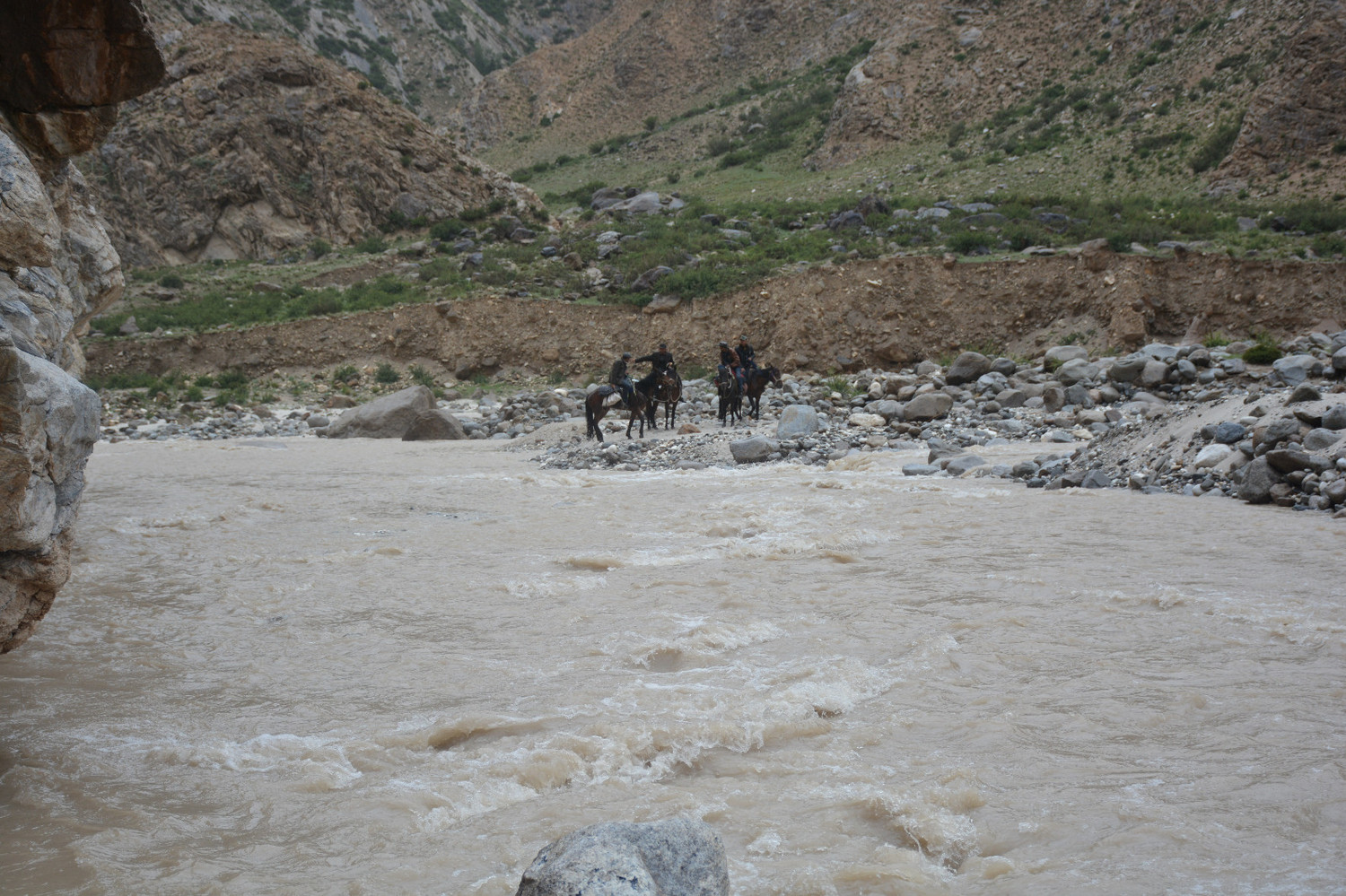 行者无疆-6月乌孙，漂洋过海为圣湖，翻山越岭因初心