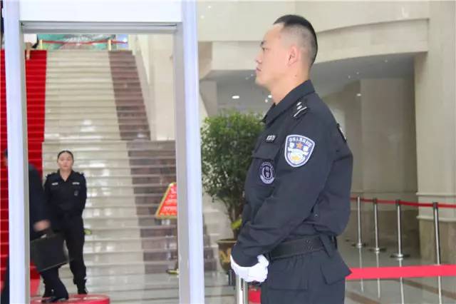 元宵节民警故事,元宵节民警感人故事