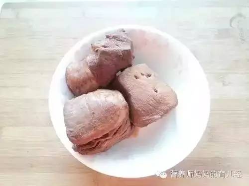 宝宝不爱吃饭辅食花样,宝宝馋了肉松辅食