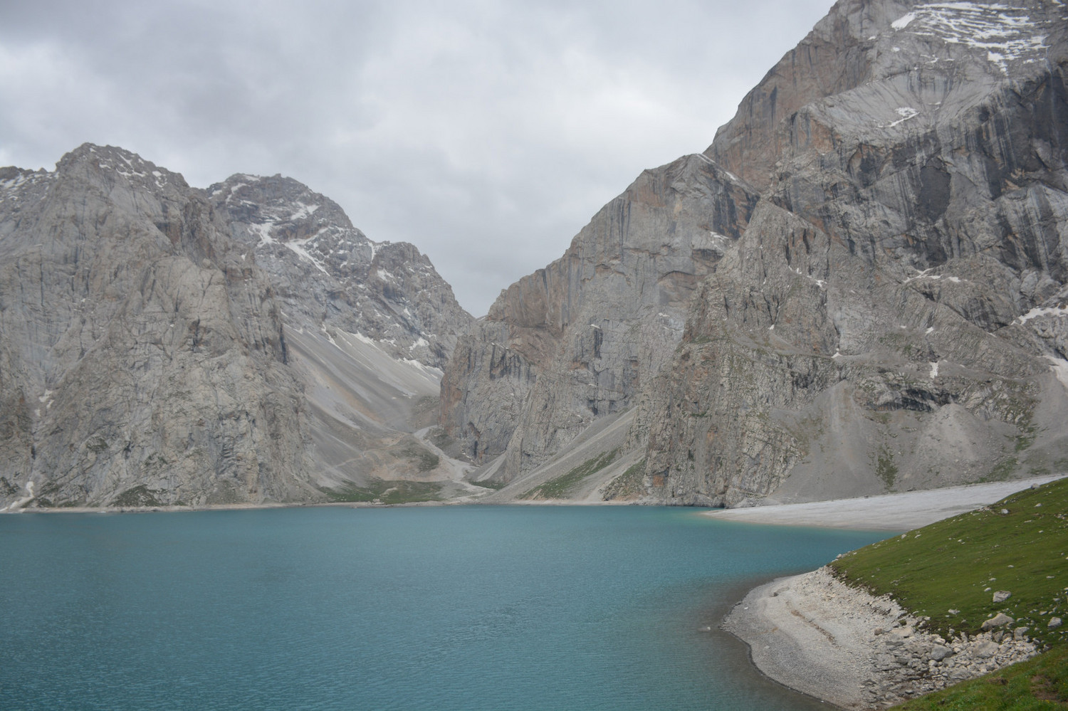 行者无疆-6月乌孙，漂洋过海为圣湖，翻山越岭因初心