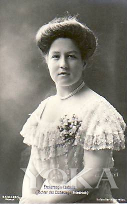 掐指一算:清新橄榄石俘获王室易“剁手”成性价比之王