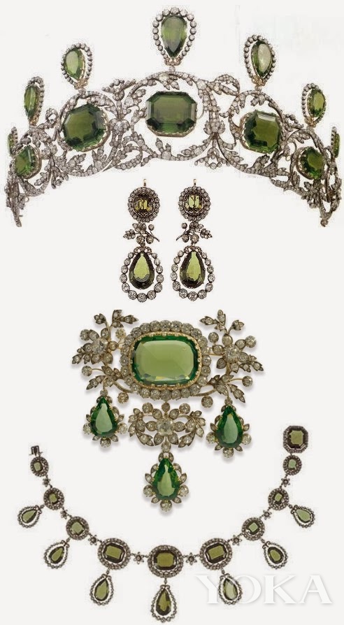 掐指一算:清新橄榄石俘获王室易“剁手”成性价比之王