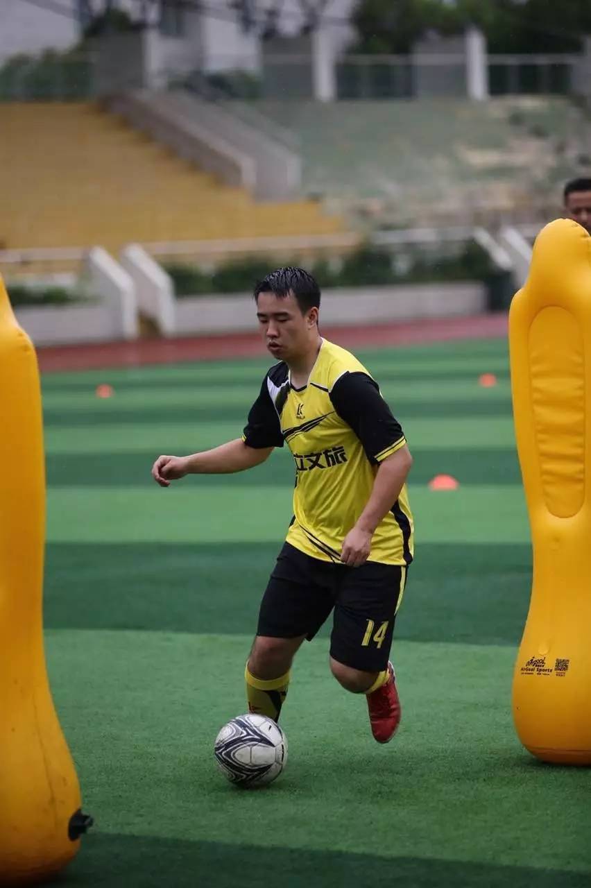 合肥足球特长生上清华,踢足球上清华