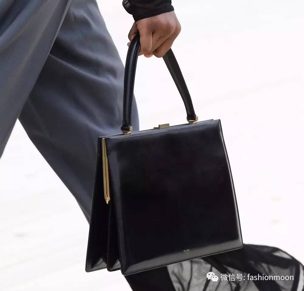 适合刚入职场的大学生的包包,50岁职场女人大牌包包