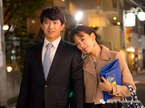 适合刚入职场的大学生的包包,50岁职场女人大牌包包