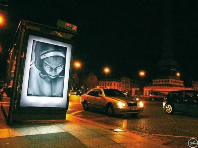 在墙壁上乱涂乱画的现象,为什么有些人喜欢在纸上乱涂乱画