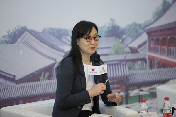 陈春花对话温志芬：解析温氏的专注与共享——记“朗润企业家高端对话”第一期